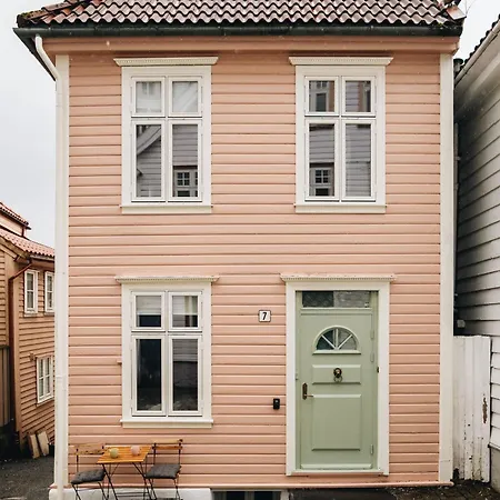 Dinbnb L The 1880 Authentic Dream I 500m To Bryggen