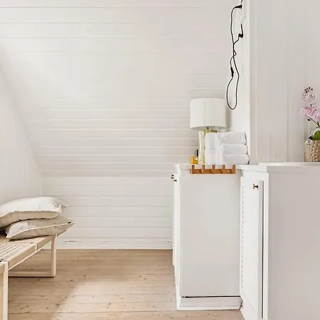 Holiday home Dinbnb L The 1880 Authentic Dream I 500m To Bryggen Bergen
