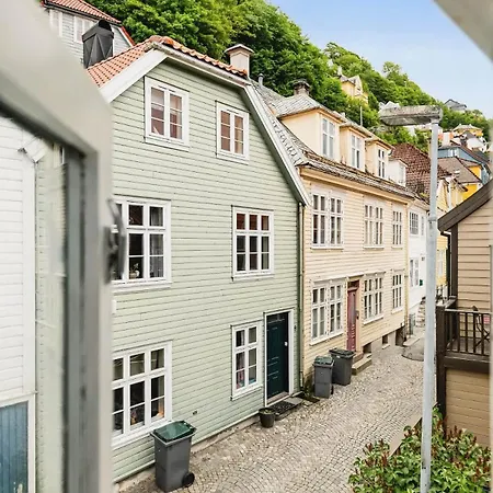 Dinbnb L The 1880 Authentic Dream I 500m To Bryggen